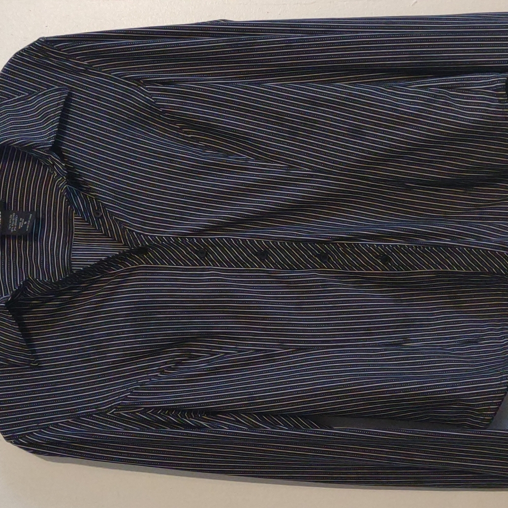 Express long sleeve button up - Picture 3 of 4